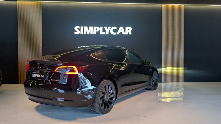 Tesla Model 3 Preformance