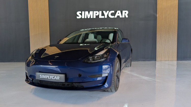 Tesla Model 3 Long-Range Dual Motor AWD