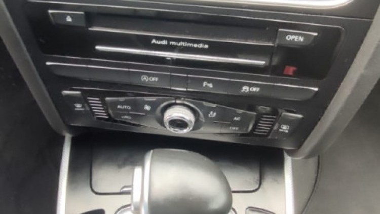 Audi A4 Avant 2.0 TDI S LINE