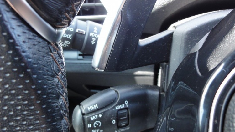 Peugeot 3008 2.0 Blue Hdi GTLine Autom&aacute;tico