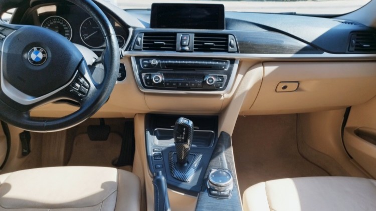 BMW S&eacute;rie 3 - 320 D TOURING F 31 AUTO