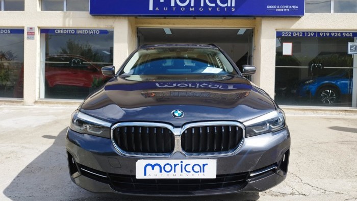 BMW S&eacute;rie 5 - 530 2.0 e-plugin-hybrid touring auto