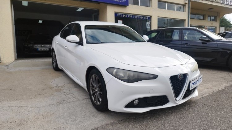 Alfa Romeo Giulia 2.2 D AUTO