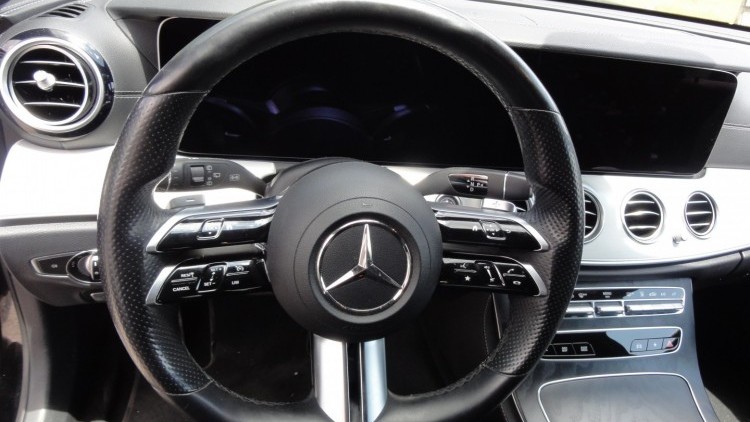 Mercedes-Benz Classe E 300 de 9 G-Tronic AMG