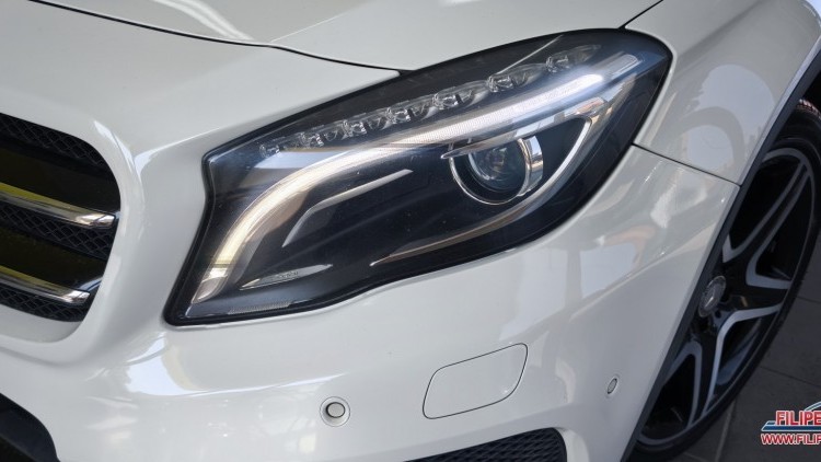 Mercedes-Benz Classe GLA 220 CDI 4 MATIC