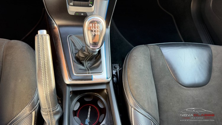Volvo V40 D2 R Design