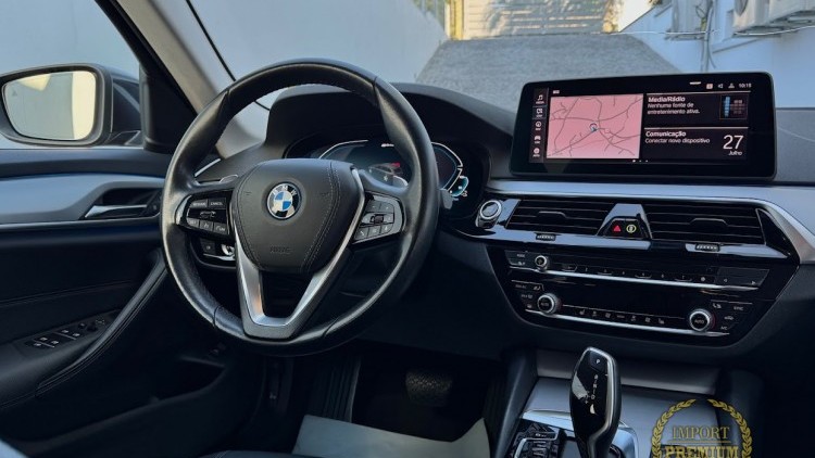 BMW S&eacute;rie 5 - 520 e Touring Luxury