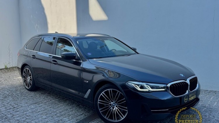 BMW S&eacute;rie 5 - 520 e Touring Luxury