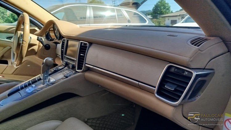 Porsche Panamera S E-Hybrid