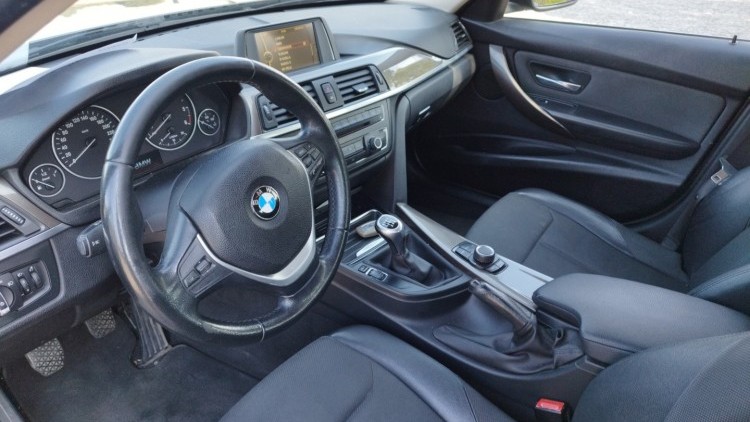 BMW S&eacute;rie 3 - 318 2.0 D TOURING