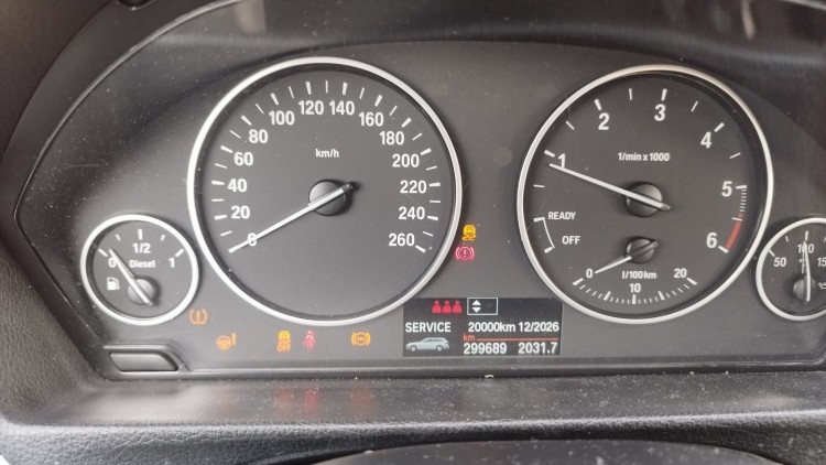 BMW S&eacute;rie 3 - 318 2.0 D TOURING