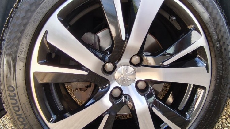 Peugeot 2008 1.6 BlueHDi GT Line