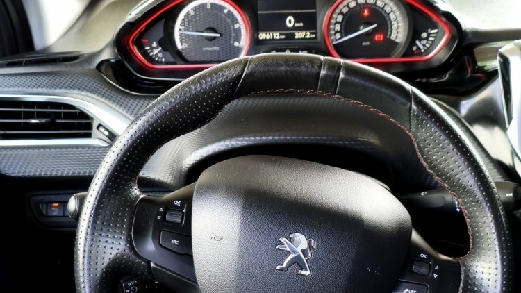 Peugeot 2008 1.6 BlueHDi GT Line
