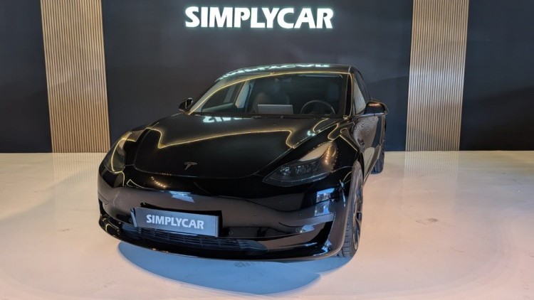 Tesla Model 3 Long-Range Dual Motor AWD