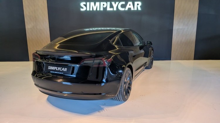 Tesla Model 3 Long-Range Dual Motor AWD