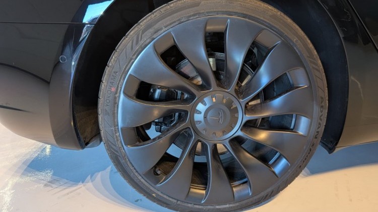Tesla Model 3 Long-Range Dual Motor AWD