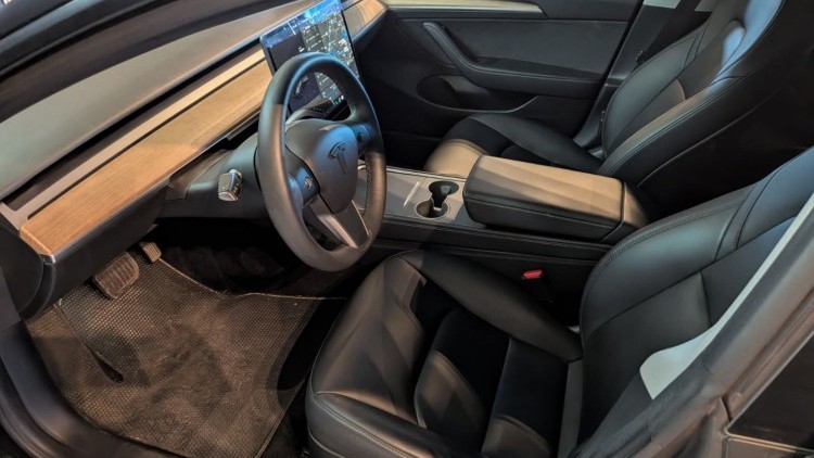 Tesla Model 3 Long-Range Dual Motor AWD