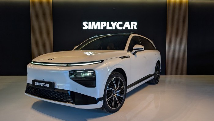 Xpeng G9