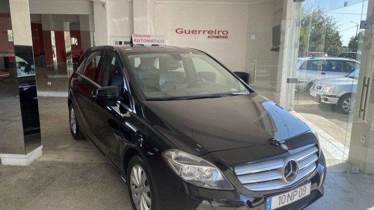 Mercedes-Benz Classe B 200 CDI Auto 7-G (Motor MERCEDES)