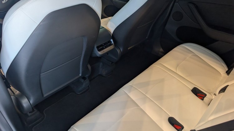 Tesla Model Y Dual Motor AWD