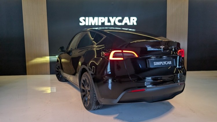 Tesla Model Y Dual Motor AWD