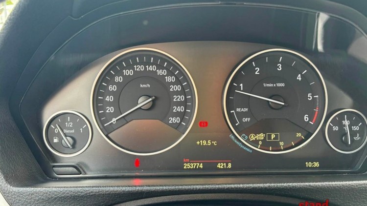 BMW S&eacute;rie 3 - 318