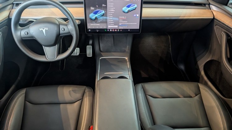 Tesla Model Y Performance Dual Motor AWD