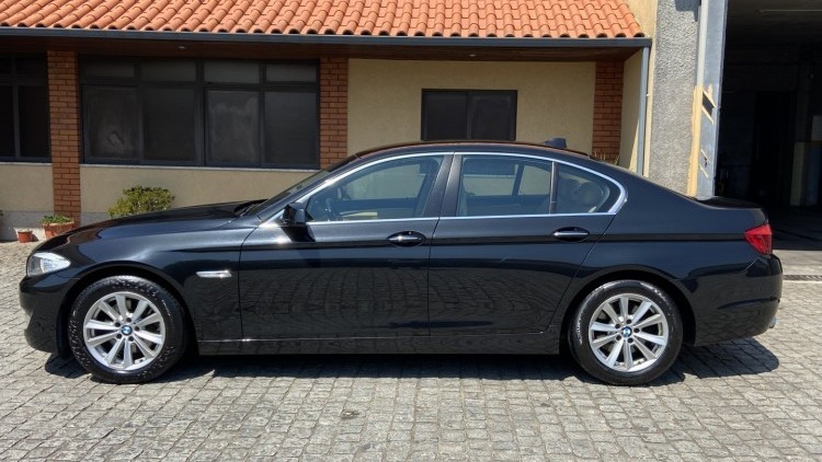 BMW S&eacute;rie 5 - 520 D LUXURY Auto