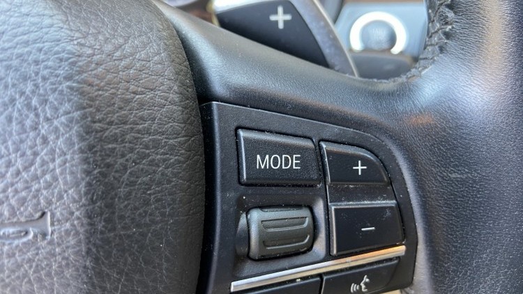 BMW S&eacute;rie 5 - 520 D LUXURY Auto
