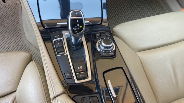 BMW S&eacute;rie 5 - 520 D LUXURY Auto