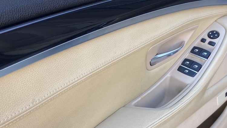 BMW S&eacute;rie 5 - 520 D LUXURY Auto