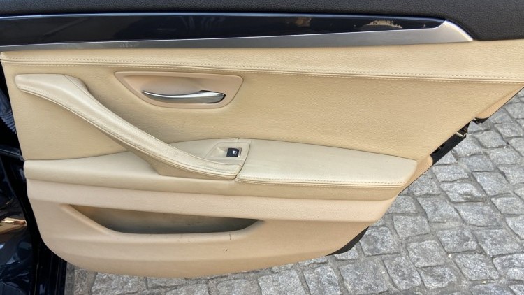 BMW S&eacute;rie 5 - 520 D LUXURY Auto