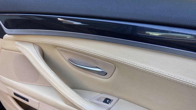 BMW S&eacute;rie 5 - 520 D LUXURY Auto