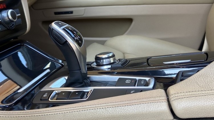 BMW S&eacute;rie 5 - 520 D LUXURY Auto