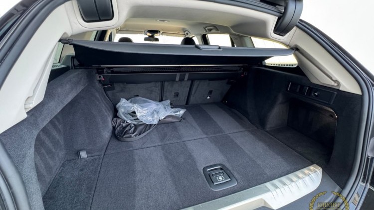 BMW S&eacute;rie 3 - 320 e Touring Line SPORT