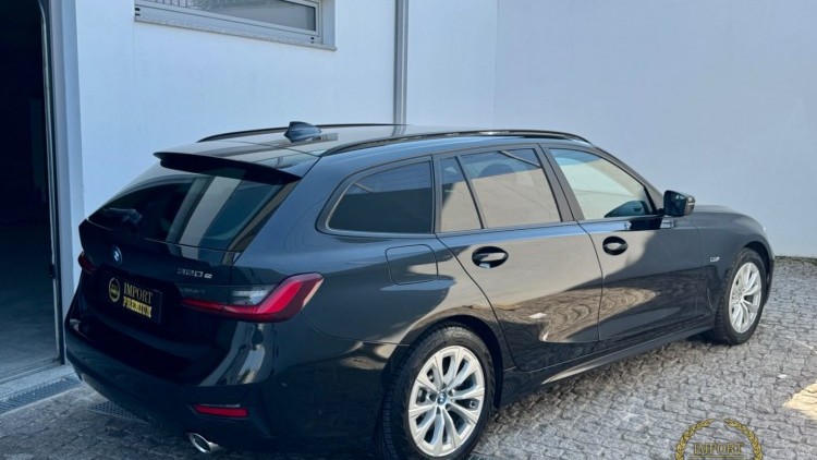 BMW S&eacute;rie 3 - 320 e Touring Line SPORT
