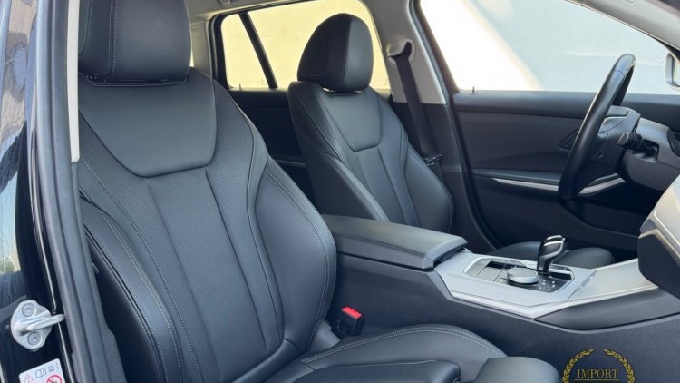 BMW S&eacute;rie 3 - 320 e Touring Line SPORT