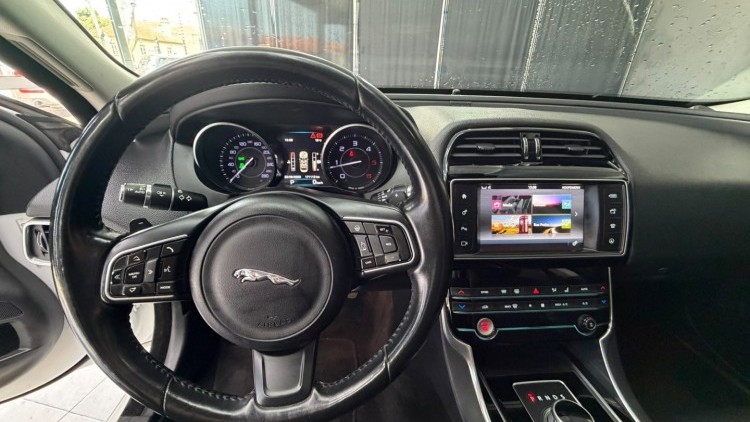 Jaguar Xe 2.0 R-Sport Aut.
