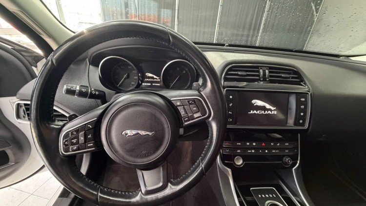 Jaguar Xe 2.0 R-Sport Aut.