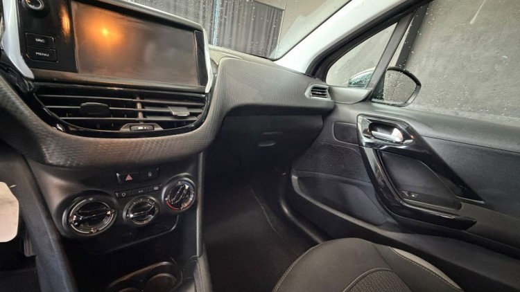 Peugeot 208 1.2 PureTech Style