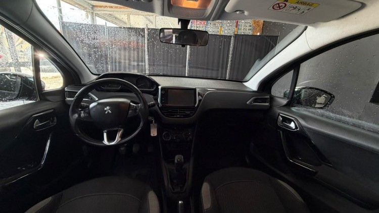 Peugeot 208 1.2 PureTech Style