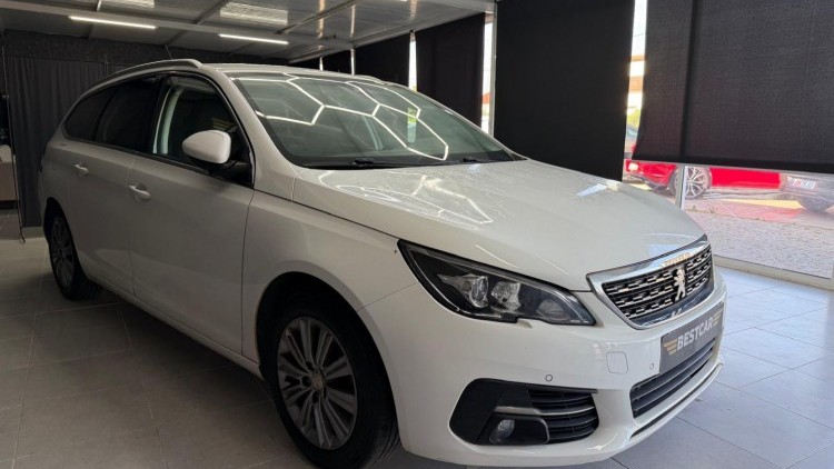 Peugeot 308 SW 1.2 PureTech Allure