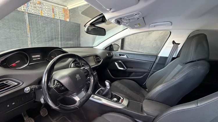 Peugeot 308 SW 1.2 PureTech Allure