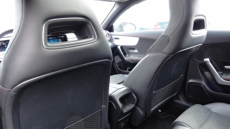 Mercedes-Benz Classe CLA 200 Shooting Brake AMG Line