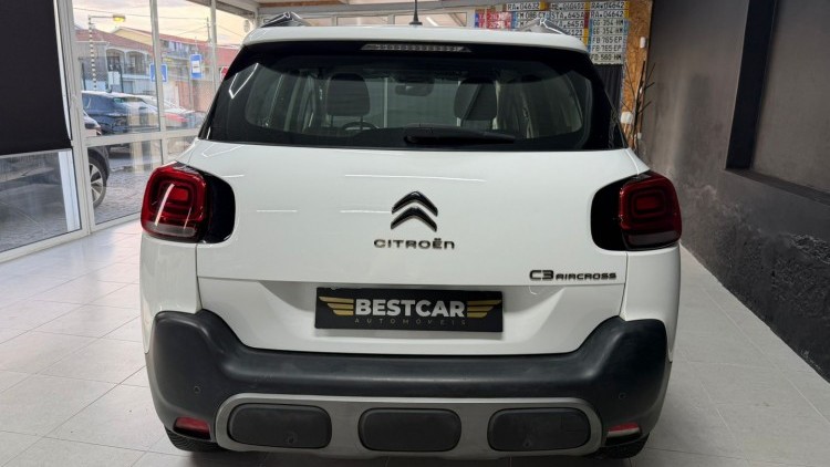 Citro&euml;n C3 Aircross 1.2 PureTech Shine