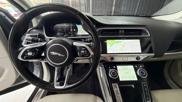 Jaguar I-Pace EV400 AWD