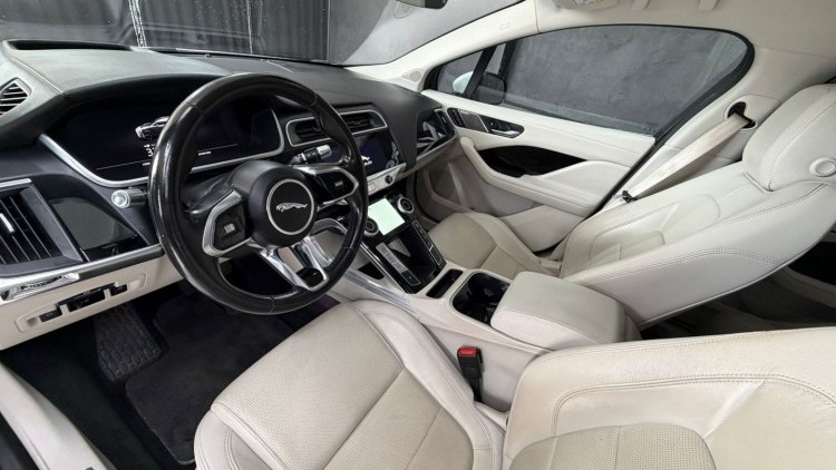 Jaguar I-Pace EV400 AWD