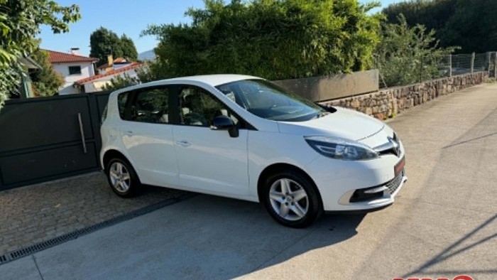 Renault Sc&eacute;nic dinamique