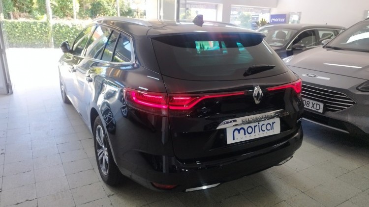 Renault M&eacute;gane Sport Tourer INTENSE PLUGIN AUTO