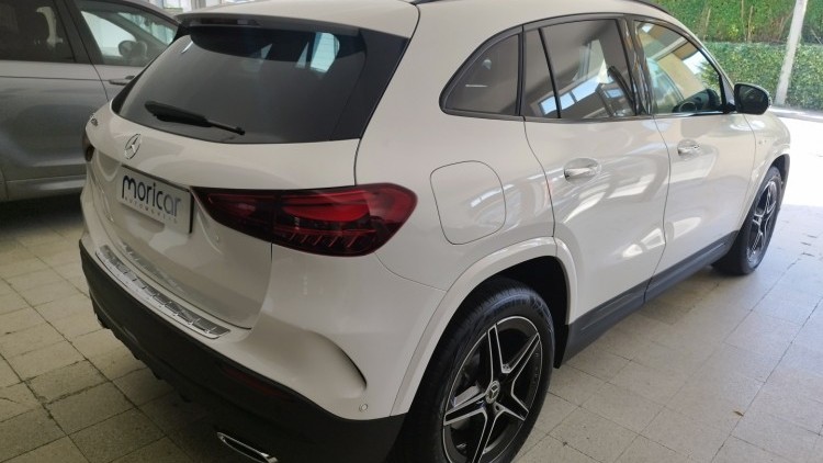 Mercedes-Benz Classe GLA 250 E-PHEV AMG